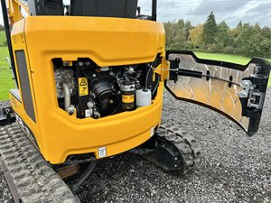 Used JCBB 225 Crawler Excavator with Engine Gearbox Pump & Bearing-2023 <b>Model</b> 1000 Ton Operating Weight 40001-50000 Hours - Product Image 5