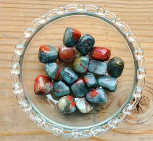 Venta al por mayor de piedras de sangre africanas a granel de alta calidad, piedras caídas naturales Feng Shui, cristales de piedras preciosas, venta al por mayor de alta calidad a granel - Product Image 4