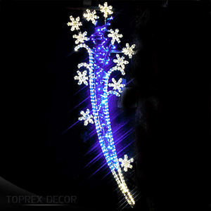 Produits de haute qualité lumières de célébration de vacances décoration extérieure <span class=keywords><strong>lampadaire</strong></span> de rue led lampes à motif de noël - Product Image 2
