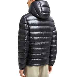 Chaqueta acolchada personalizada de alta calidad con capucha, cierre de cremallera de estilo informal de nailon a prueba de agua para todas las estaciones - Product Image 4