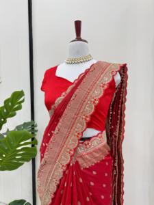 Beau saree de créateur avec codage et séquence de dentelle - Product Image 3