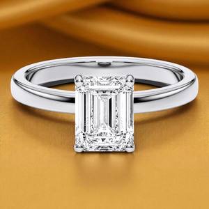 Bague de fiançailles Solitaire Moissanite E-F/VVS-VS 2.00 carats en or massif pour femme - Product Image 4