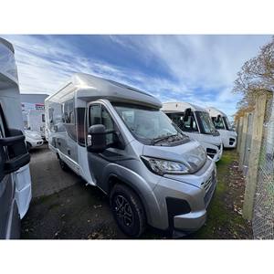 Autocaravanas Premium Broadway EB Auto-Sleepers para Aventuras de Camping Confortables - Product Image 4