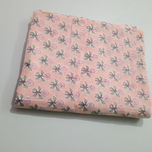 ชุดเดรสผ้าฝ้ายพิมพ์ลายดอกไม้ทำจากผ้าคอตตอนทำมือพิมพ์ลาย - Product Image 1