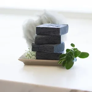 Carbón activado y aceite de árbol de té limpieza profunda antibacteriano desintoxicante baño barra de jabón | OEM etiqueta privada a granel al por mayor - Product Image 4