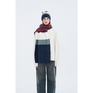 Écharpe d'hiver bleu marine pour femme, châle décontracté à rayures, tricot texturé, design Clarissa, 72% acrylique, 25% nylon, 3% - Product Image 5