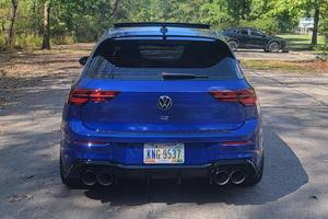 Voiture d'occasion fiable Volkswagen Golf R 2024, 315 ch, 4 cylindres turbocompressés - Product Image 2