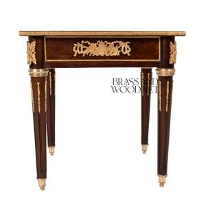 Table d'appoint carrée de style français de luxe avec incrustation florale en marqueterie et accents en laiton doré orné pour un décor de palais classique - Product Image 4