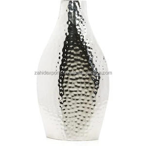 Jarrón de Flores Artístico de Hierro Forjado Hecho a Mano de Lujo, Decoración Vintage Premium para el Hogar, Artesanía de Zahid Exports - Product Image 1