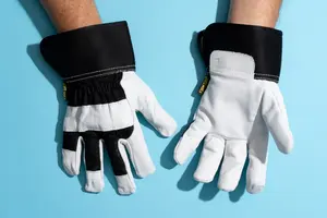 Guantes de mano de cuero multiusos para trabajo industrial: Agarre y flexibilidad mejorados para largas horas de trabajo a precio mayorista - Product Image 4