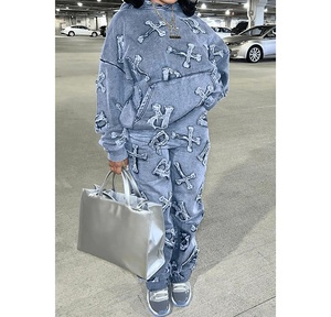 Conjuntos de chándal de invierno con capucha informales de poliéster/algodón liso de talla grande para mujer - Product Image 4