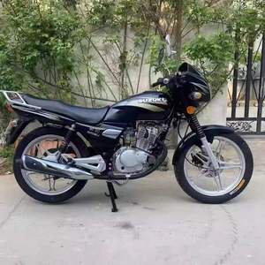 Moto à trois roues de 125 cm3 d'occasion, moto sportive, moto de voyage - Product Image 1