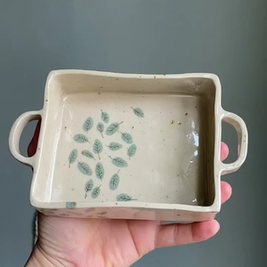 Bandeja de cerámica de calidad superior para servir, ideal para restaurantes, cafés, entretenimiento en el hogar y fiestas - Product Image 1