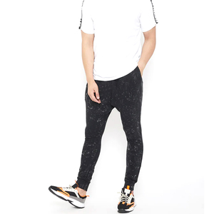 ชุดกีฬาสีพื้นสำหรับผู้ชายกางเกงวิ่งออกกำลังกายแบบลำลองล้างกรด - Product Image 4