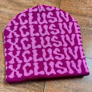 Invierno cálido Unisex Color sólido liso personalizado bordado Logo acrílico en blanco puño tejido Skully Beanie sombreros - Product Image 4