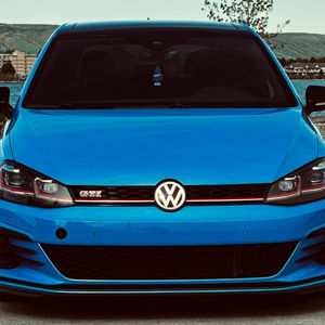 Volkswagen GTI Autobahn 2021 Usado, Transmisión Manual de 6 Velocidades, Motor Turbo de 4 Cilindros, Color Azul Cornflower, con Algunas Modificaciones - Product Image 1