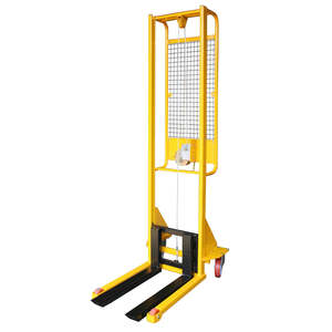 Montacargas Manual de 1600 mm con Cabrestante, Embrague Integrado y Parada Automática - Product Image 1