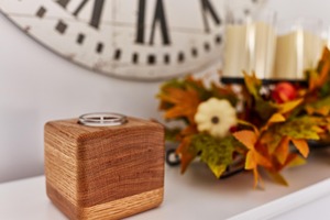Porte-bougie en bois élégant en forme de cube pour la décoration de la maison, centre de table, présentation de table, utilisation en fête et style d'intérieur en provenance d'Inde - Product Image 4