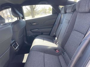Toyota Crown XLE V4 2.5L AWD 2024 Usado en Buen Estado - Product Image 6