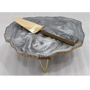 Plato de pastel con base de resina Soporte de pastelería Servidor de pastel para cumpleaños Servidor de pastel de resina de Boda (paquete gris de 1) - Product Image 6