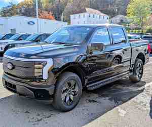 Nueva Ford F-150 Lightning Flash AWD Crew Cab Pickup 2025 - Product Image 1