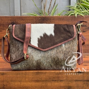 Wholesale Manufacturer Custom 2025 Fashion Designer Cowhide Wristlet Crossbody Bag for Women's Genuine Leather Shoulder <b>Handbags</b> - Product Image 1