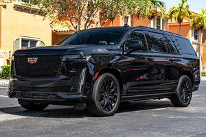 รถ Cadillac Escalade ESV 4WD Platinum ปี 2022 สภาพใหม่เอี่ยม พวงมาลัยขวา/ซ้าย พร้อมชุดอุปกรณ์ลากจูงสำหรับงานหนัก - Product Image 2