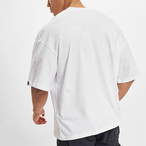 T-shirt vierge surdimensionné de qualité supérieure avec logo personnalisé et épaules tombantes lourdes pour hommes - Product Image 2