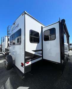 Livraison rapide, vente en gros, caravane de voyage moderne, imperméable, petite, légère, en forme de larme, mini caravane de route, prix bas - Product Image 4