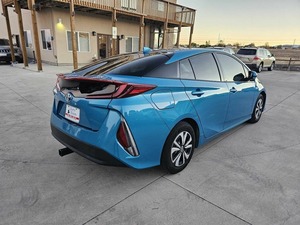 Toyota Prius Prime Premium 2017 Tracción Total (AWD) Caja de Cambios Automática Manual Llantas R18 - Product Image 5