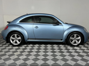 รถยนต์มือสองคุณภาพดีราคาประหยัด ปี 2013 โฟล์คสวาเกน บีเทิล 1.4 TSI สปอร์ต พวงมาลัยขวา - Product Image 3