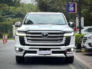 Toyota Land Cruiser 300 3.5 V6 ZX (Volante a la Derecha) Usado 2024 en Venta, 6 Asientos, Cuero, Cámara Trasera, Emisión Euro III, 8L - Product Image 1