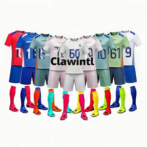 Conjunto de uniforme de fútbol transpirable para deportes de equipo y entrenamiento conjunto de uniforme de fútbol con Jersey y pantalones cortos estampado personalizado 2025 - Product Image 1