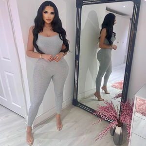 จั๊มสูทสำหรับเข้ายิมสีพื้นสำหรับผู้หญิงจั๊มสูทกางเกงขายาวสำหรับใส่ไปยิมเล่นโยคะ - Product Image 3