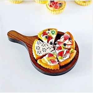 บ้านตุ๊กตา Miniatures อาหารเบเกอรี่พายผลไม้บนชุดถาดไม้ - Product Image 4
