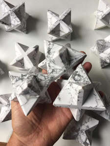 VENTE EN GROS CRISTAL NATUREL HOWLITE MERKABA ÉTOILE POUR REIKI ÉNERGIE DE GUÉRISON CRISTAL GRANDE HOWLITE MERKABA ÉTOILE - Product Image 5