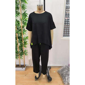 Conjunto de Dos Piezas para Mujer, Blusa de Manga Corta con Cuello Redondo de Viscosa de Dos Hilos y Pantalones, 34663 - Negro - Product Image 4