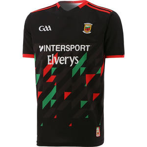 Kit de fútbol GAA 100% Camiseta de fútbol de poliéster con logotipo frontal Diseño sólido Manga corta Longitud Servicio OEM Conjunto de estilo superior - Product Image 1