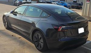 Pre-owned Clean 2025 Tesl-un modèle 3 Seda-n 4D à longue portée - Product Image 6