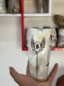 Verre à boire viking artisanal en corne de buffle sculptée, écologique, fait à la main, style nordique, couleur naturelle, 6 pouces, personnalisé - Product Image 6