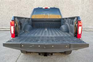 ฟอร์ด เอฟ-350 ซูเปอร์ดิวตี้ ลาเรียท ครูว์แค็บ ขับเคลื่อนสี่ล้อ ปี 2022 - Product Image 5