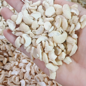 Noix sèches en gros en vrac SANTIGO à vendre, noix de cajou Kaju, noix de cajou cassées, service 24h/24 et 7j/7 - Product Image 1