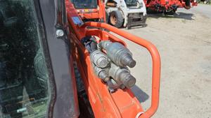 2015 Kubota SSV65 Minicargadora-Cargador compacto confiable con diseño de elevación vertical Motor de 48kW y bomba de 12V - Product Image 5