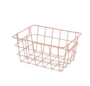 Panier en métal de couleur rose panier en fer fait main décoratif élégant classique panier en métal de luxe en fil de fer de forme personnalisée - Product Image 1