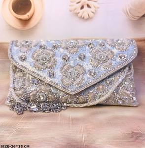 Pochette de créateur faite à la main pour femmes, nouveauté, mode, soirée nuptiale, mariage avec perles de pierre - Product Image 2