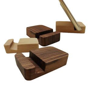 Soporte para teléfono de madera personalizado grabado logotipo ecológico a granel barato - Product Image 1