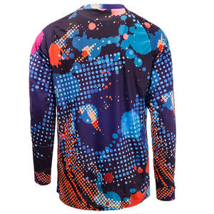 Jersey de Motocross de ajuste clásico con tela de tacto suave y gráficos de logotipo en negrita para pilotos de MX Jersey de Motocross para jóvenes y adultos - Product Image 2