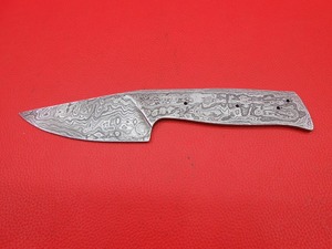 Ensemble de 4 lames en acier damas forgées à la main pour couteaux de chasse et de cuisine personnalisés, cadeau idéal pour les amis - Product Image 4