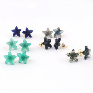 Hot sale natural <b>blue</b> sodalite carved flower shape <b>studs</b> <b>earring</b> brass 18k gold plated wholesale affordable price women <b>studs</b> - Product Image 6