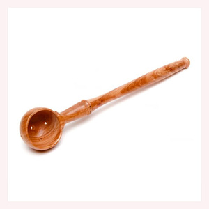 Cuillère de cuisine et de service artisanale en bois d'olivier, ustensile en bois de qualité supérieure, non toxique et écologique pour cuisines gastronomiques - Product Image 3